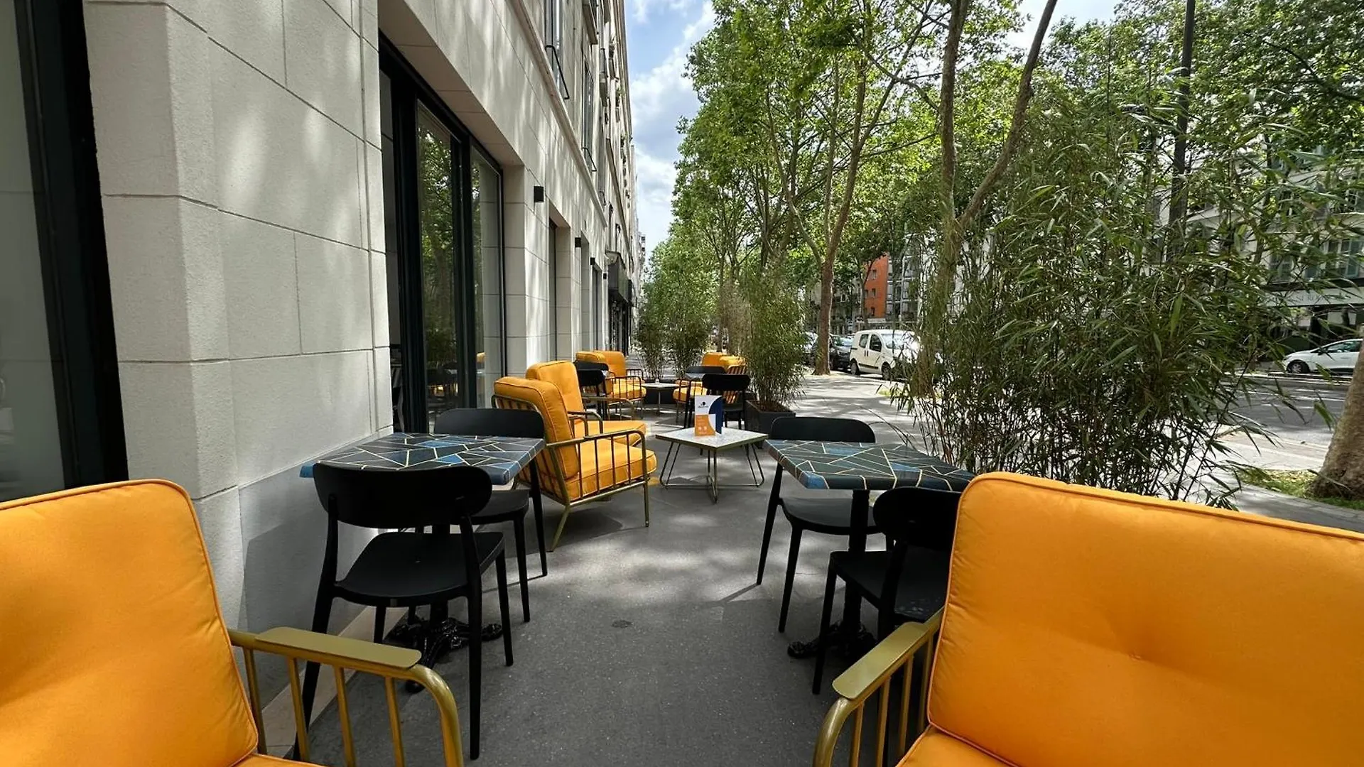 Graphik Montparnasse Hotel